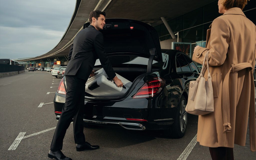 Luxury Corporate Limo Services Houston: Redefining Business Travel