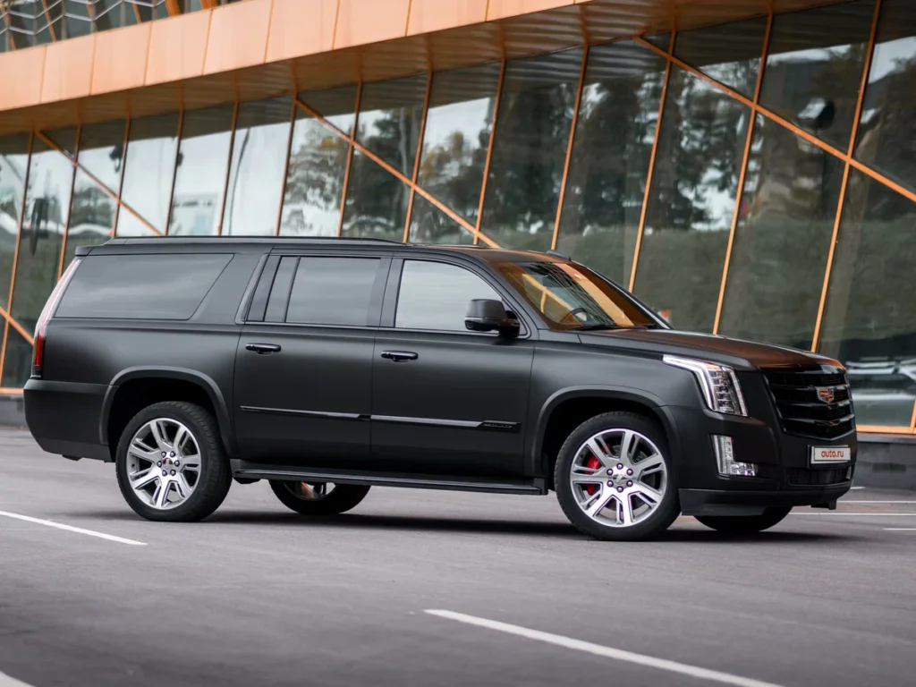 Why a Luxury Airport Limo Service Houston is the Smart Choice for Frequent Flyers